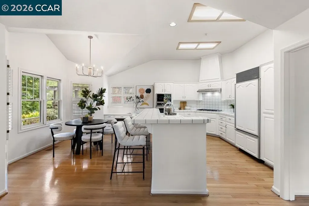 1901 Lakeshire Drive Walnut Creek CA 94595