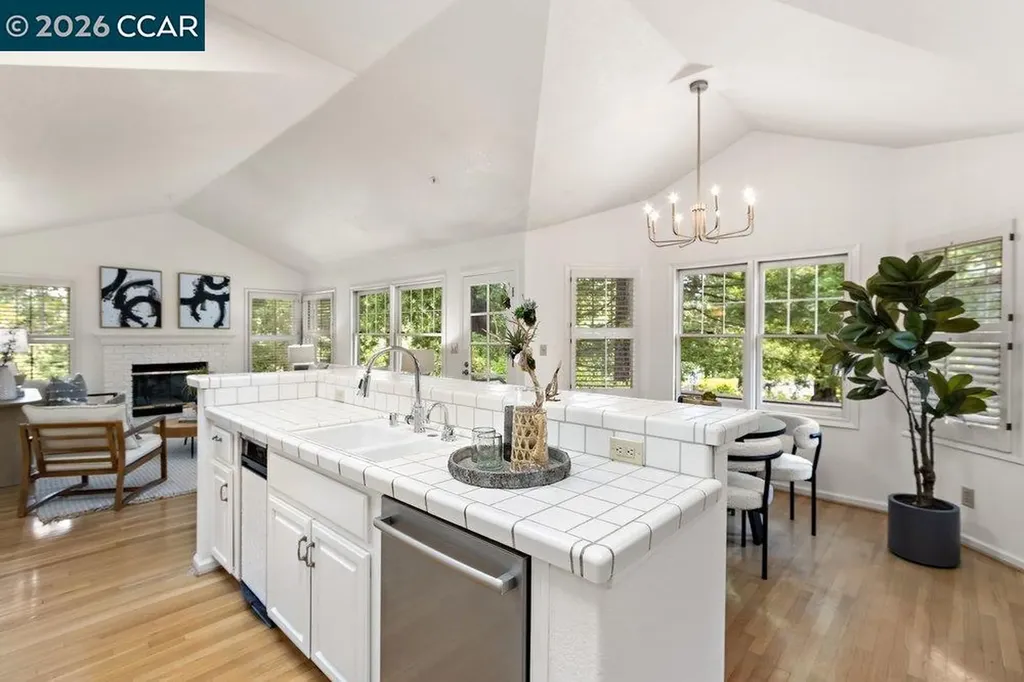 1901 Lakeshire Drive Walnut Creek CA 94595