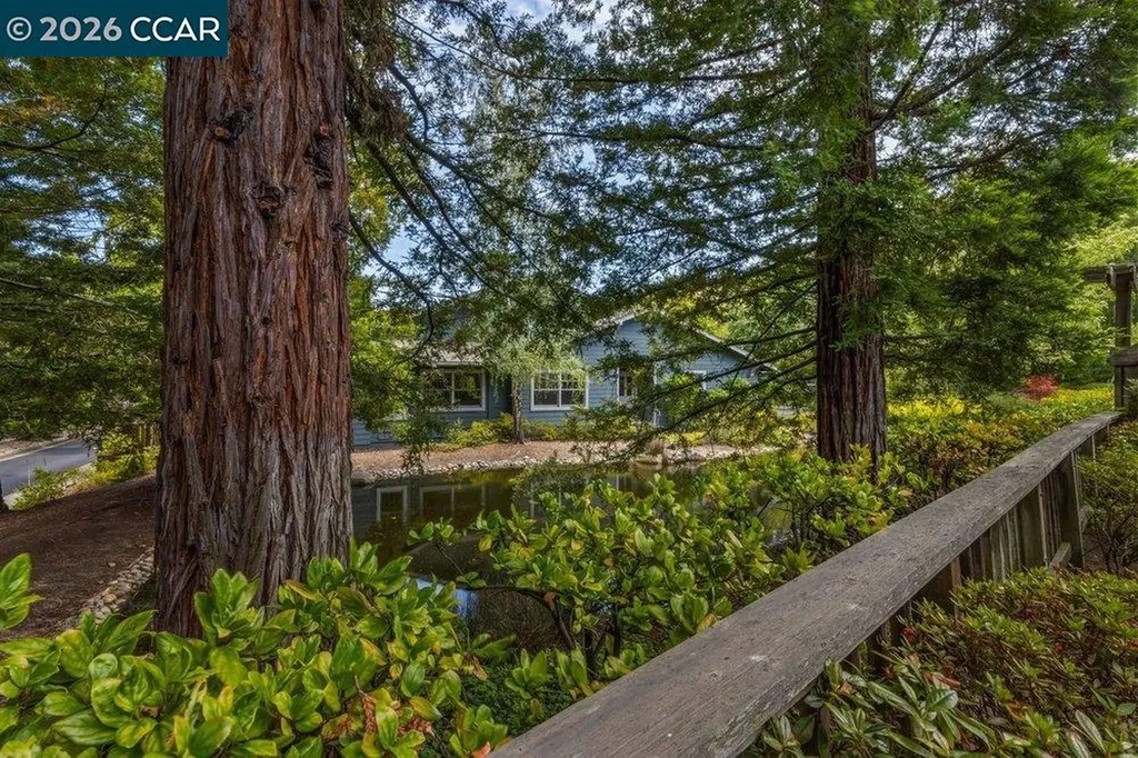 1901 Lakeshire Drive Walnut Creek CA 94595