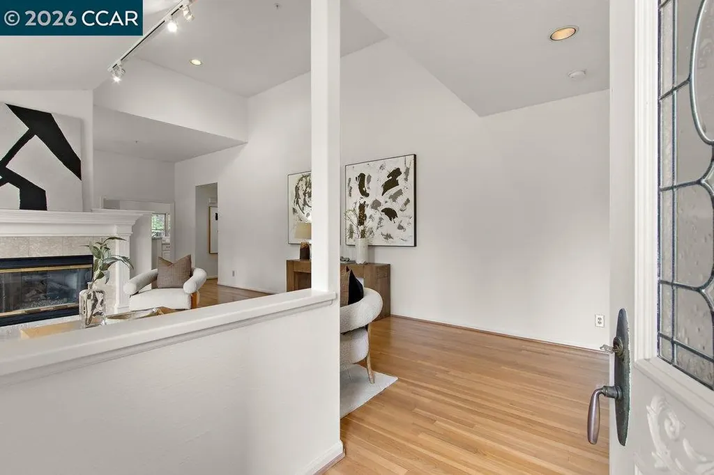 1901 Lakeshire Drive Walnut Creek CA 94595