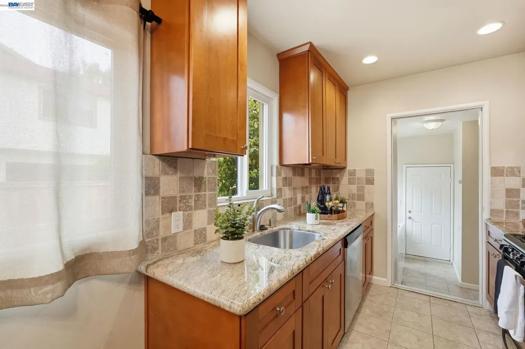 6505 Blake Street El Cerrito CA 94530