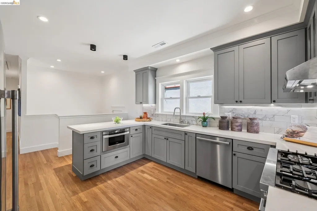 2019 Del Norte Berkeley CA 94707