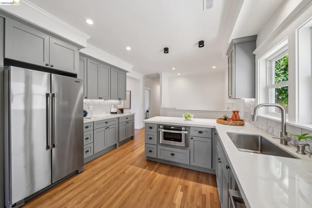 2019 Del Norte Berkeley CA 94707