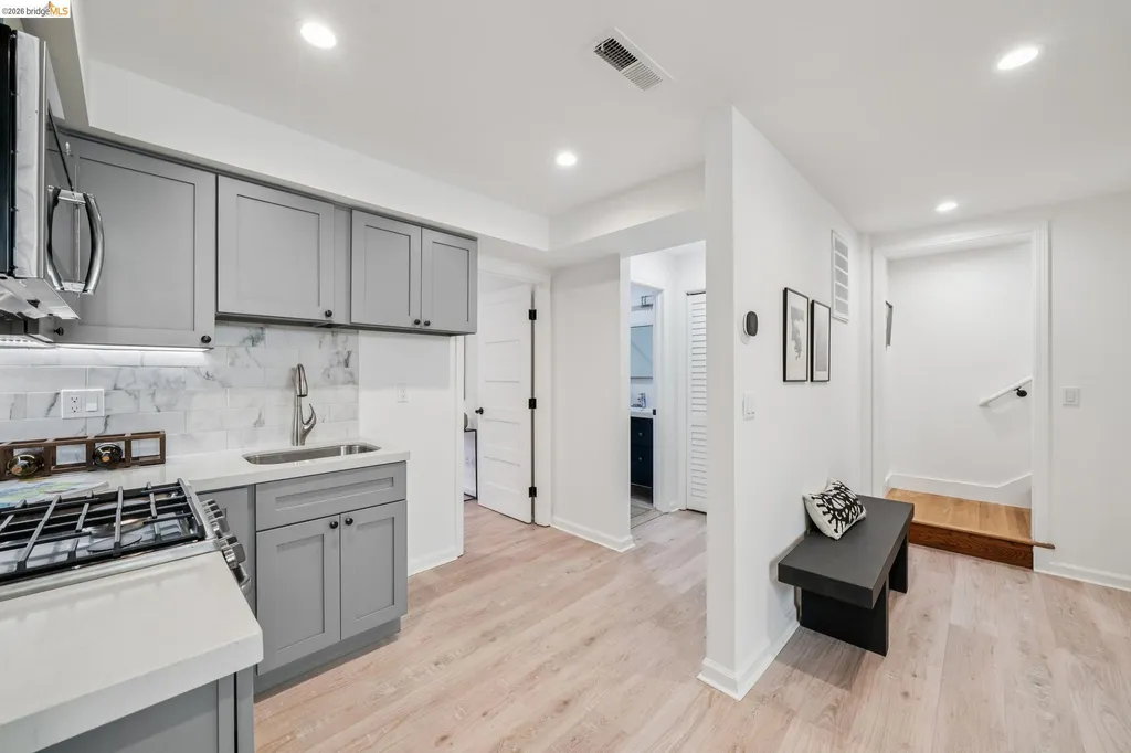 2019 Del Norte Berkeley CA 94707