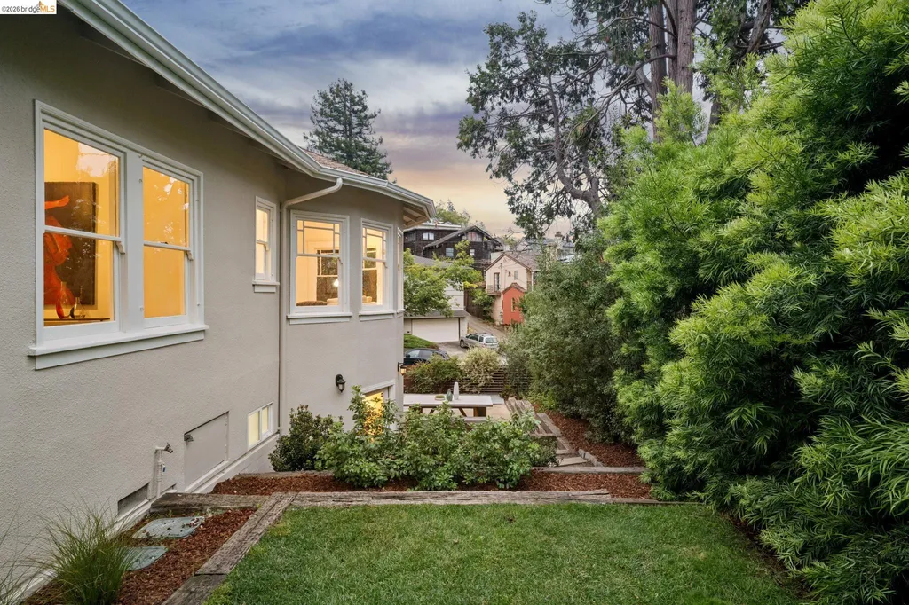 2019 Del Norte Berkeley CA 94707