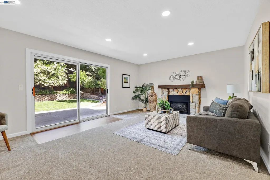250 Melendez Avenue Fremont CA 94539