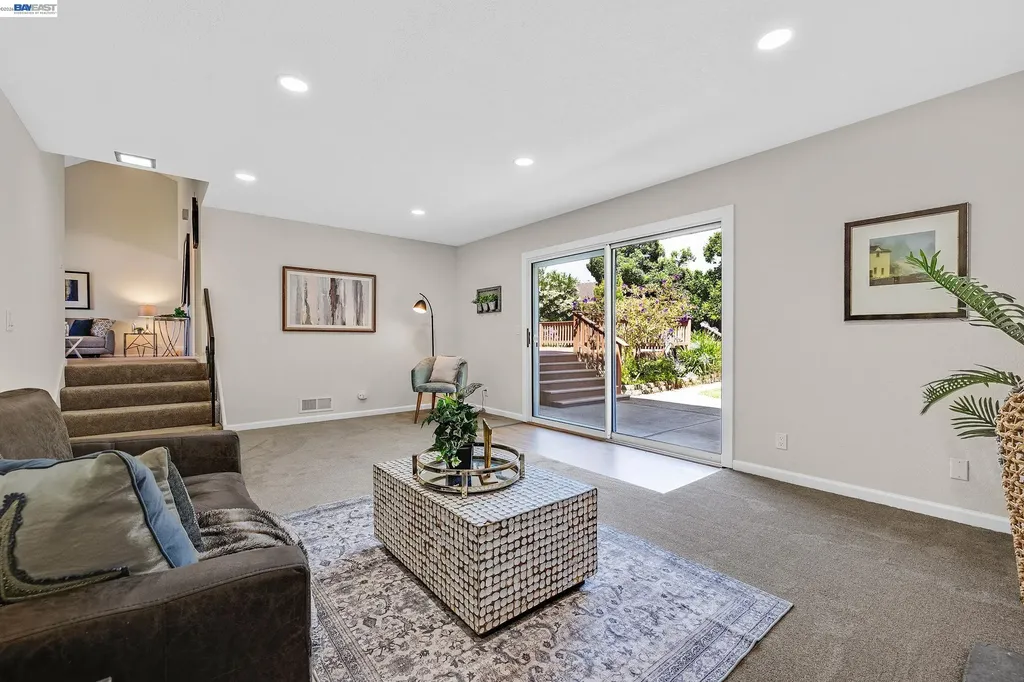 250 Melendez Avenue Fremont CA 94539