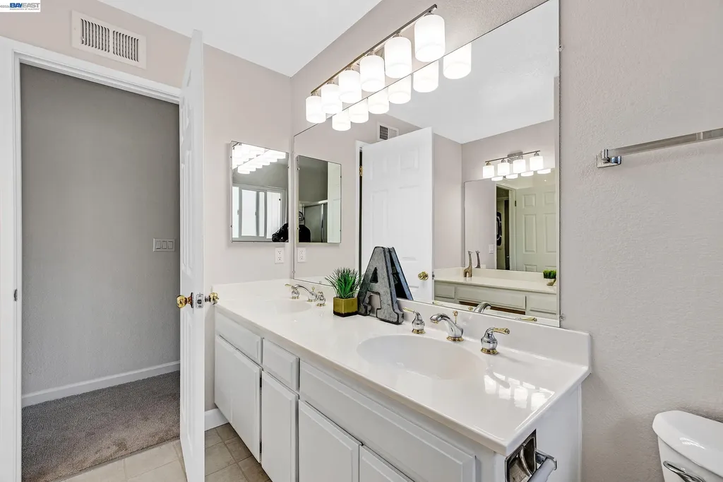 250 Melendez Avenue Fremont CA 94539
