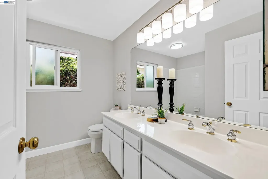 250 Melendez Avenue Fremont CA 94539