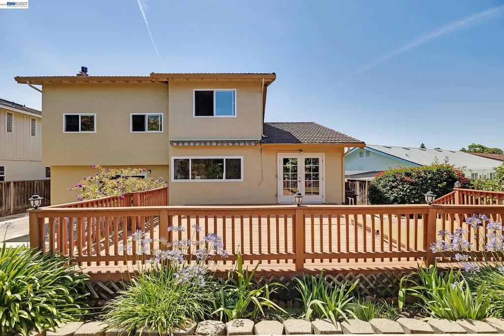 250 Melendez Avenue Fremont CA 94539