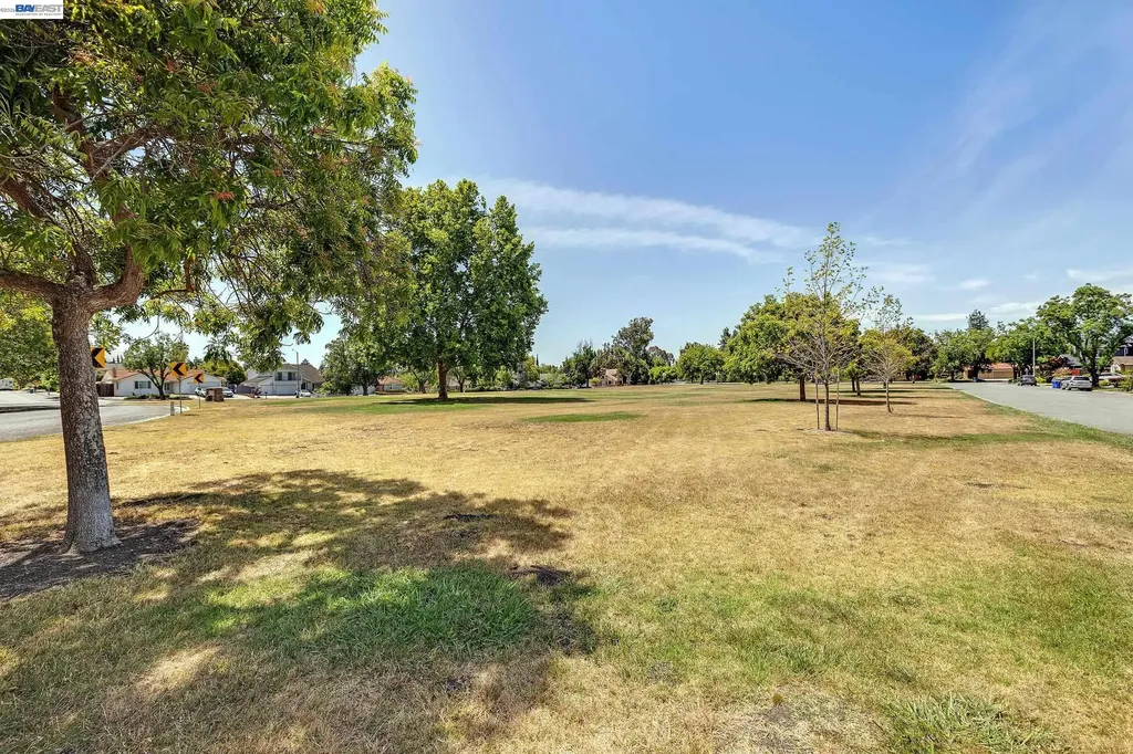 250 Melendez Avenue Fremont CA 94539