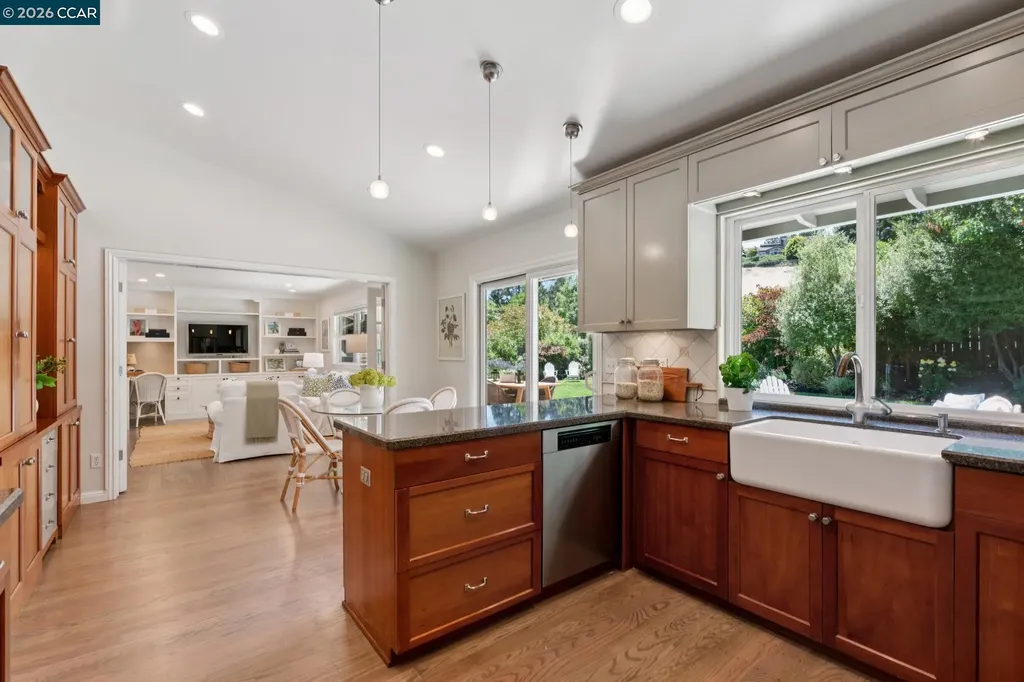 247 Corliss Drive Moraga CA 94556