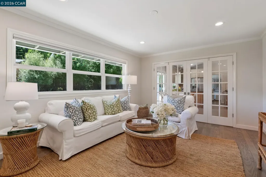 247 Corliss Drive Moraga CA 94556