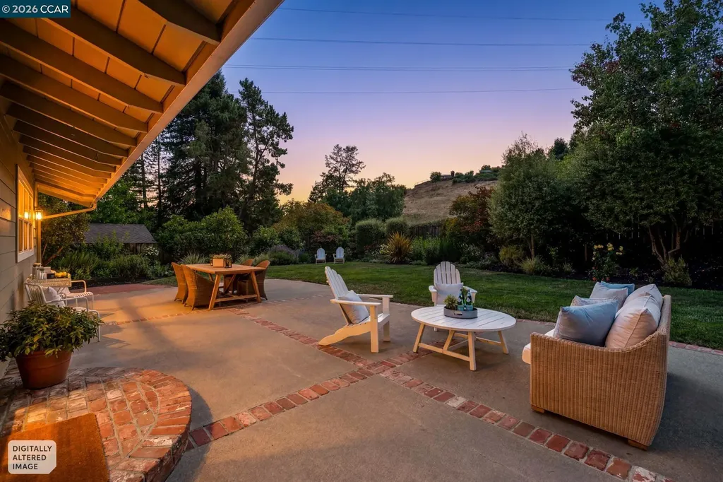 247 Corliss Drive Moraga CA 94556