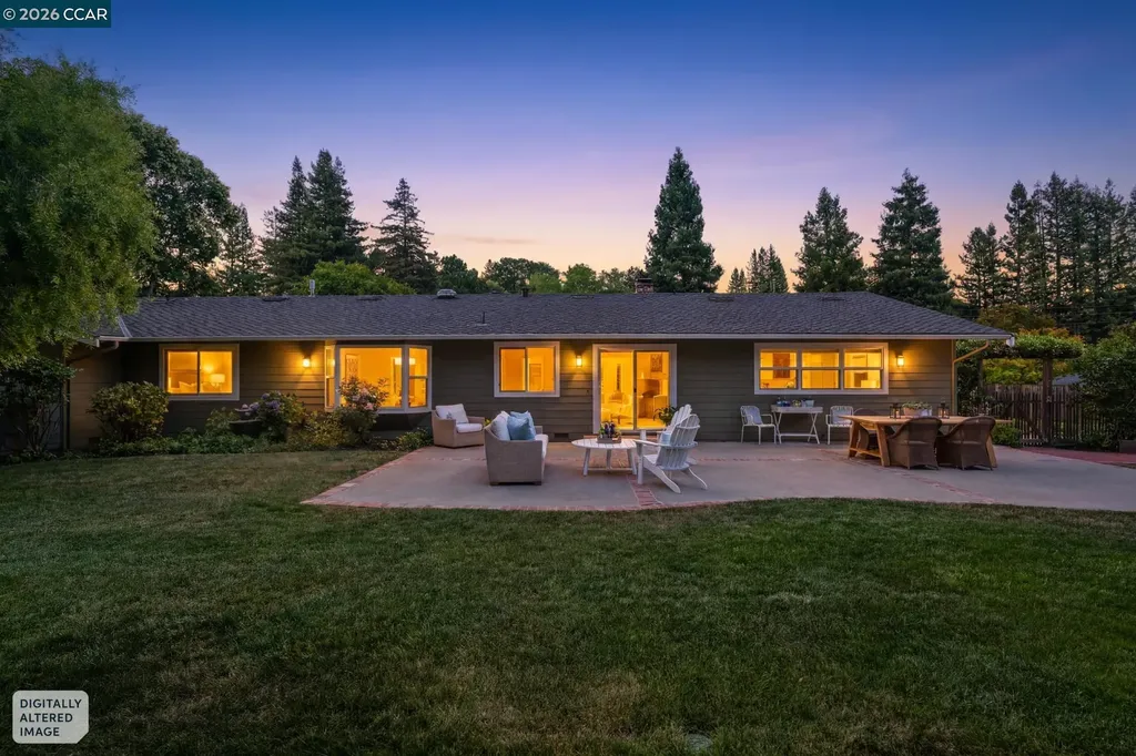 247 Corliss Drive Moraga CA 94556