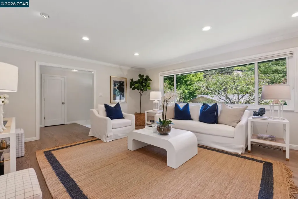 247 Corliss Drive Moraga CA 94556