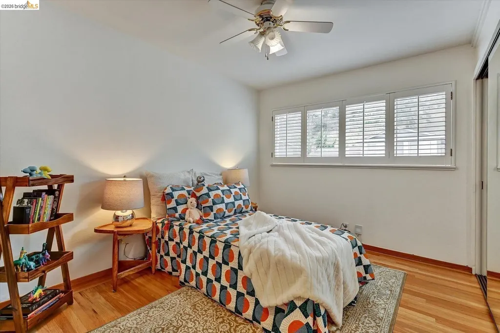 585 Crestmont Drive Oakland CA 94619