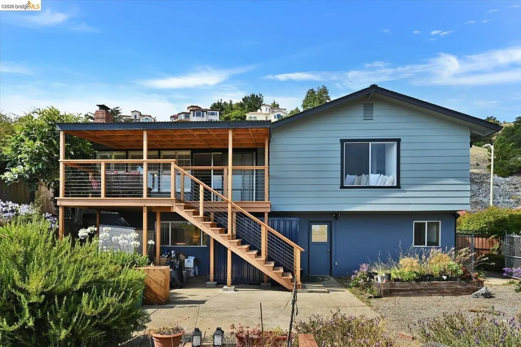 585 Crestmont Drive Oakland CA 94619