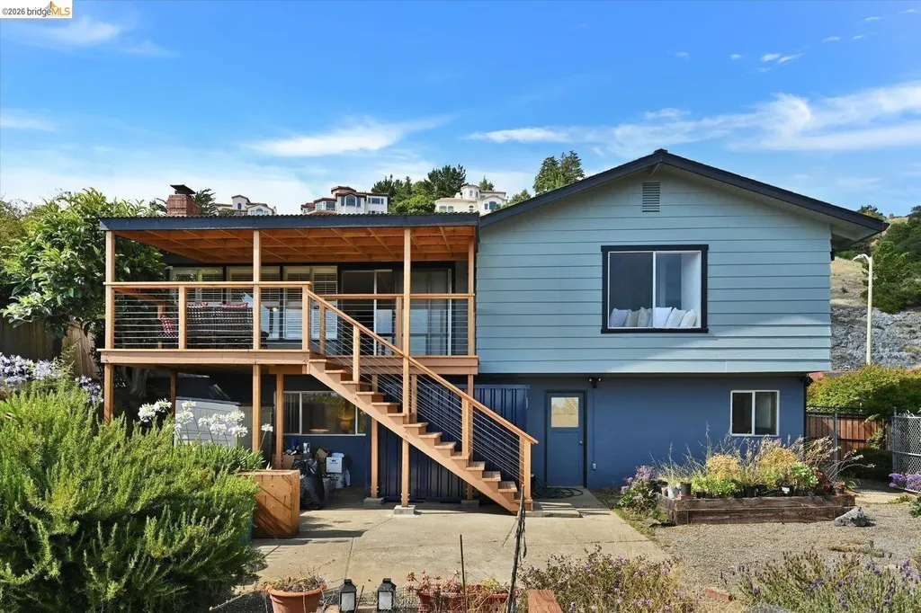 585 Crestmont Drive Oakland CA 94619