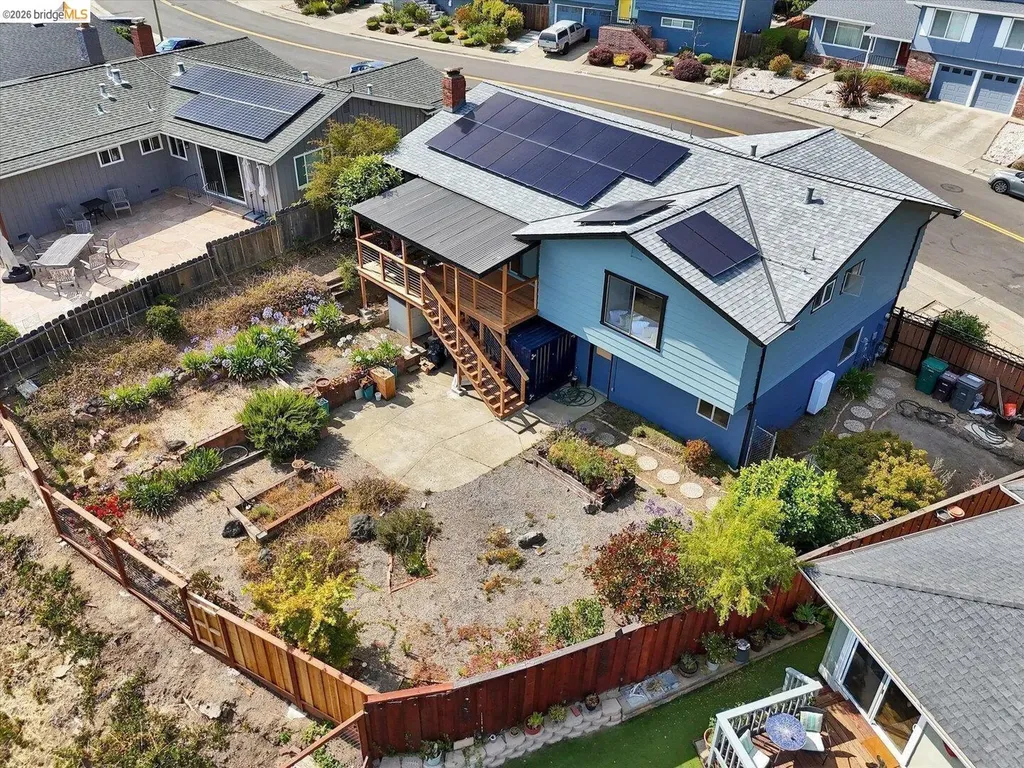 585 Crestmont Drive Oakland CA 94619