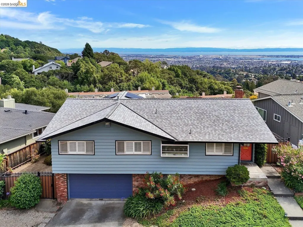 585 Crestmont Drive Oakland CA 94619