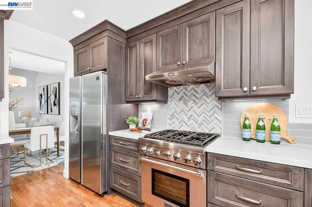 282 Del Valle Court Pleasanton CA 94566