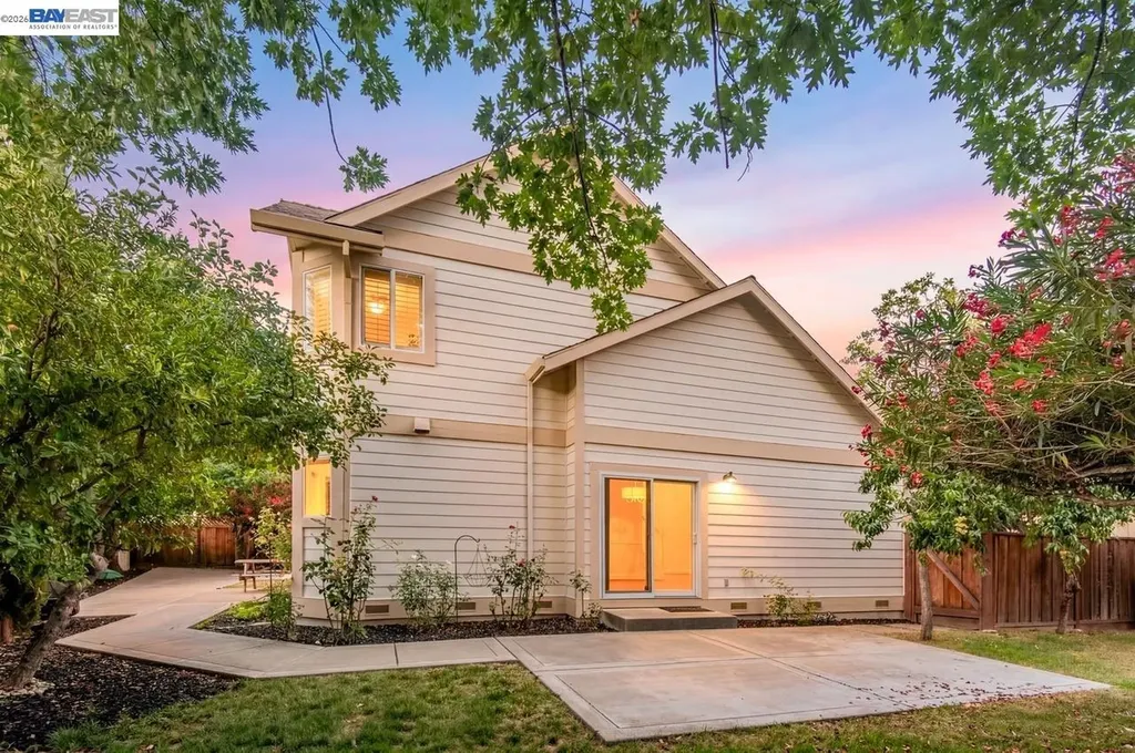 282 Del Valle Court Pleasanton CA 94566