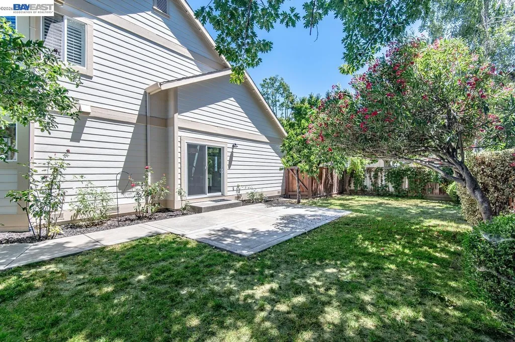 282 Del Valle Court Pleasanton CA 94566