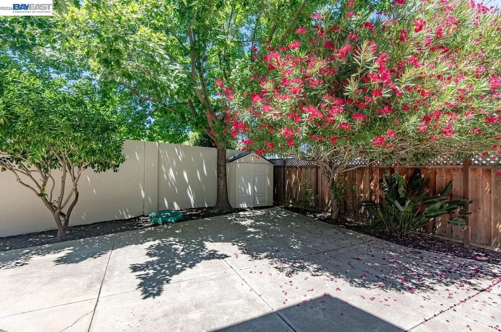 282 Del Valle Court Pleasanton CA 94566