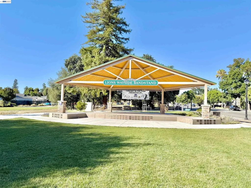 282 Del Valle Court Pleasanton CA 94566