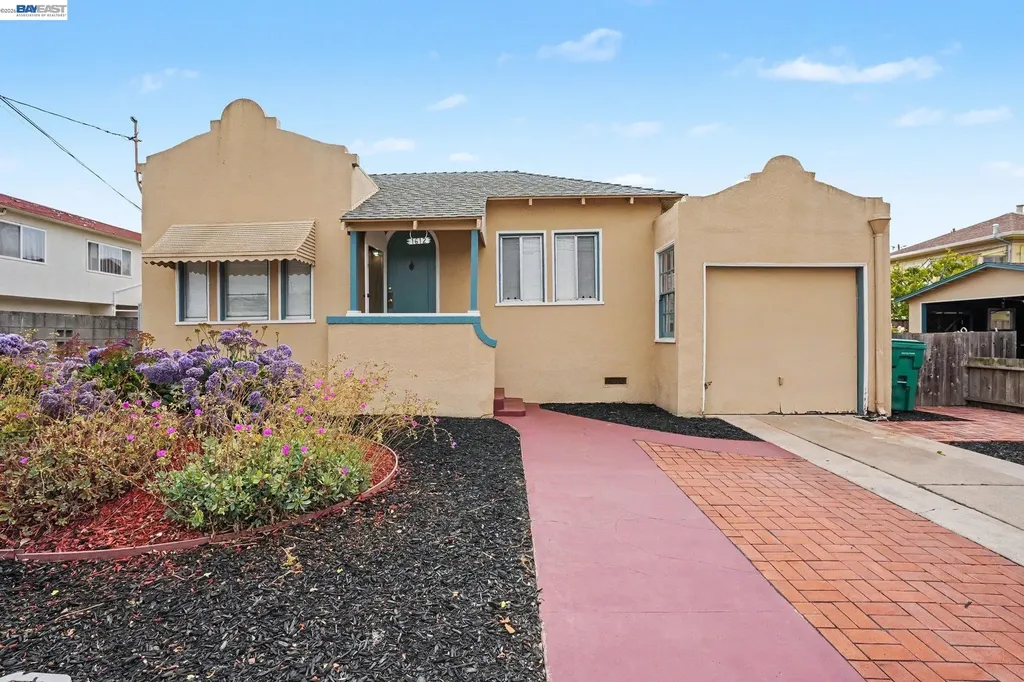 301 Lincoln Avenue Alameda CA 94501
