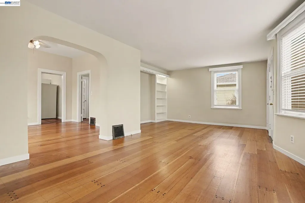 301 Lincoln Avenue Alameda CA 94501