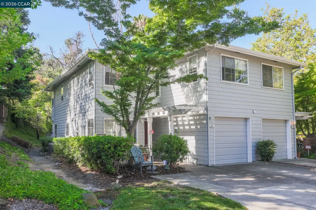 290 Pebblecreek Court Martinez CA 94553
