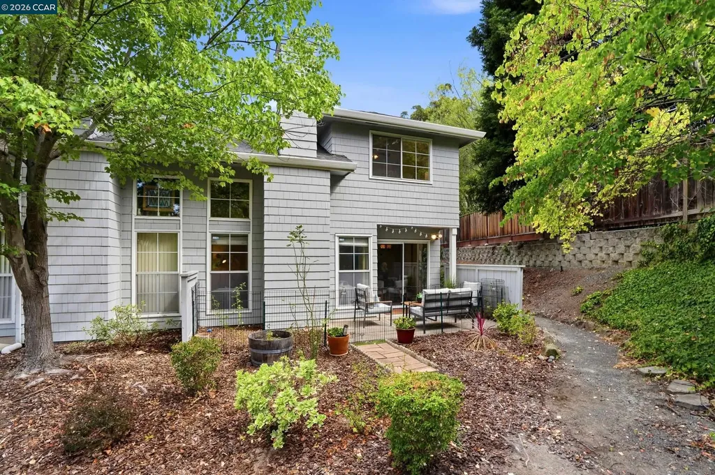 290 Pebblecreek Court Martinez CA 94553