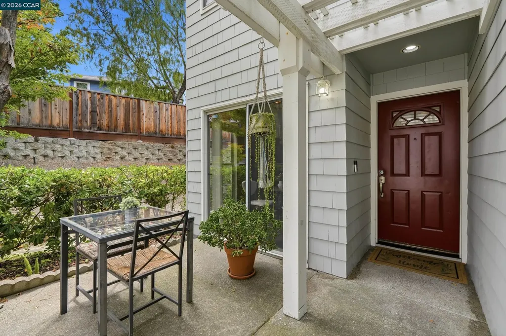 290 Pebblecreek Court Martinez CA 94553