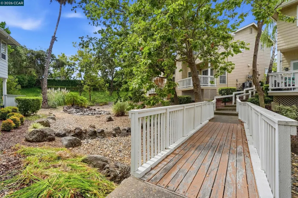 290 Pebblecreek Court Martinez CA 94553