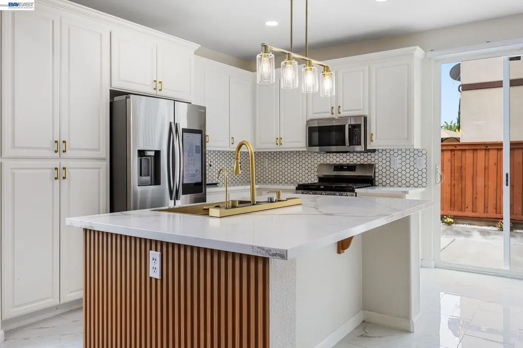 34102 Zaner Way Union City CA 94587