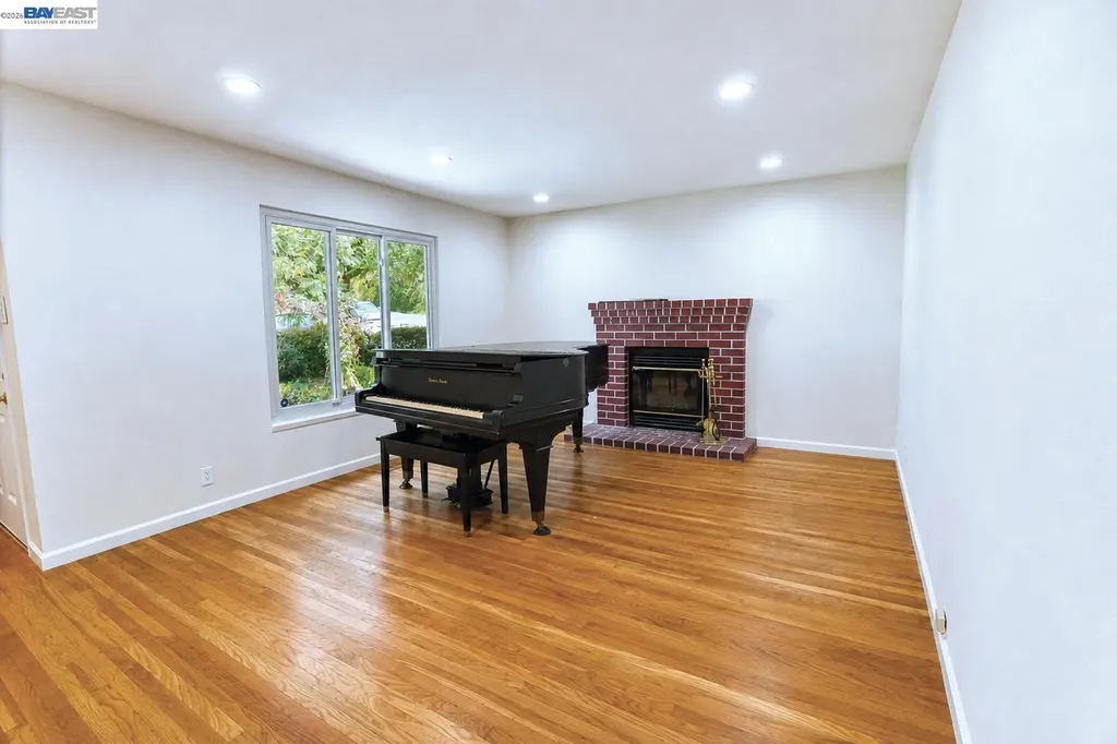 2337 Bentley Court Castro Valley CA 94546
