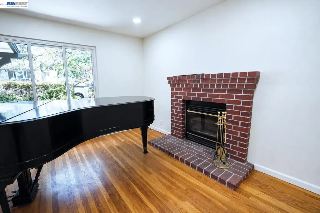 2337 Bentley Court Castro Valley CA 94546