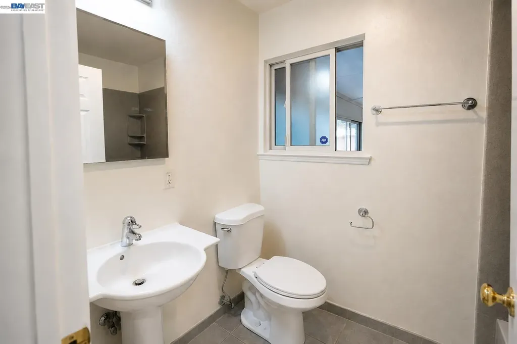 2337 Bentley Court Castro Valley CA 94546