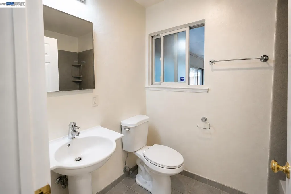 2337 Bentley Court Castro Valley CA 94546