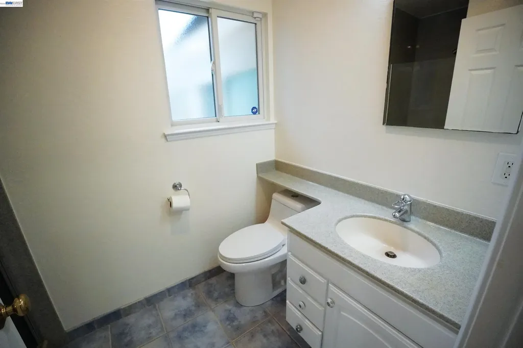 2337 Bentley Court Castro Valley CA 94546