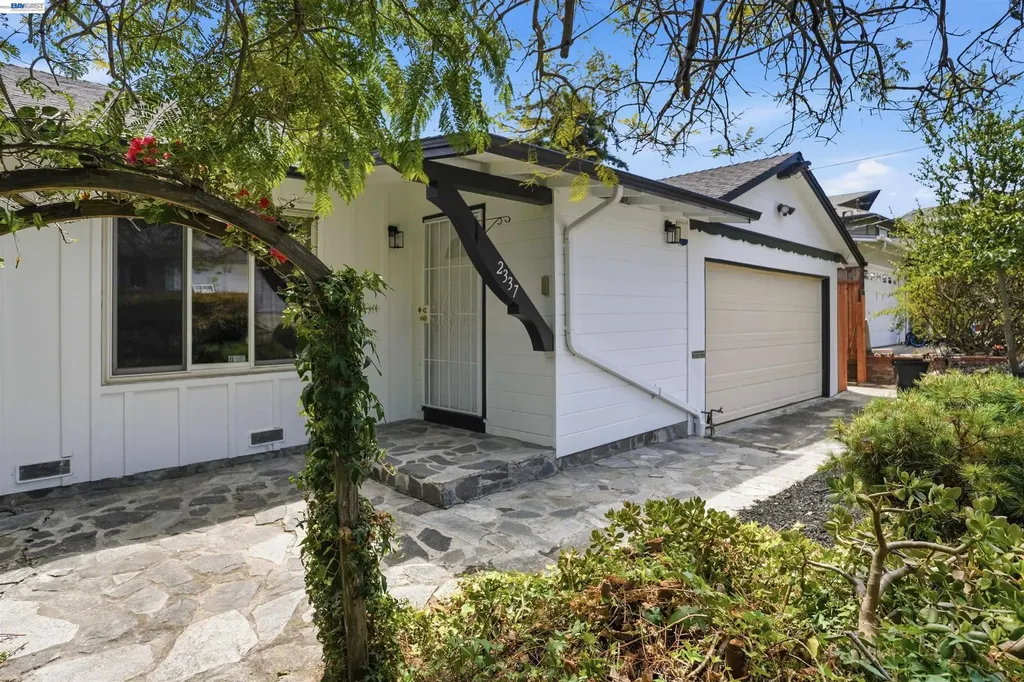 2337 Bentley Court Castro Valley CA 94546