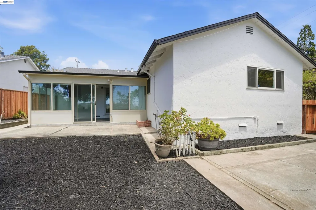 2337 Bentley Court Castro Valley CA 94546