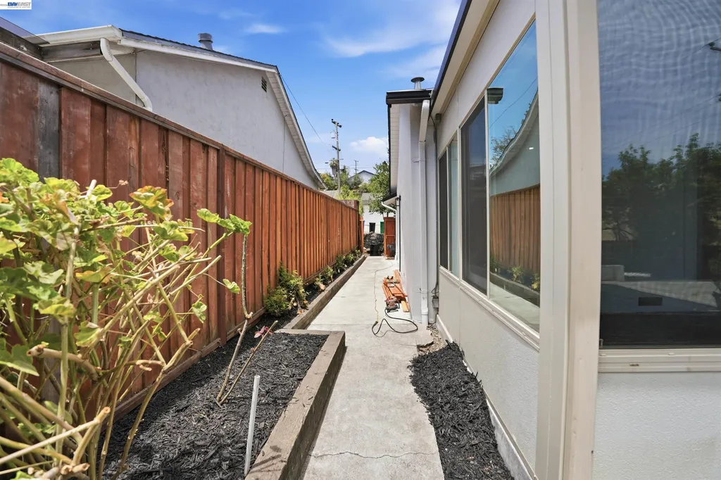 2337 Bentley Court Castro Valley CA 94546