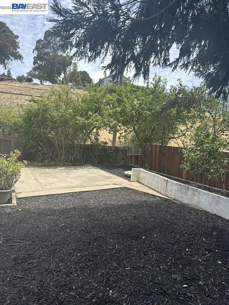 2337 Bentley Court Castro Valley CA 94546