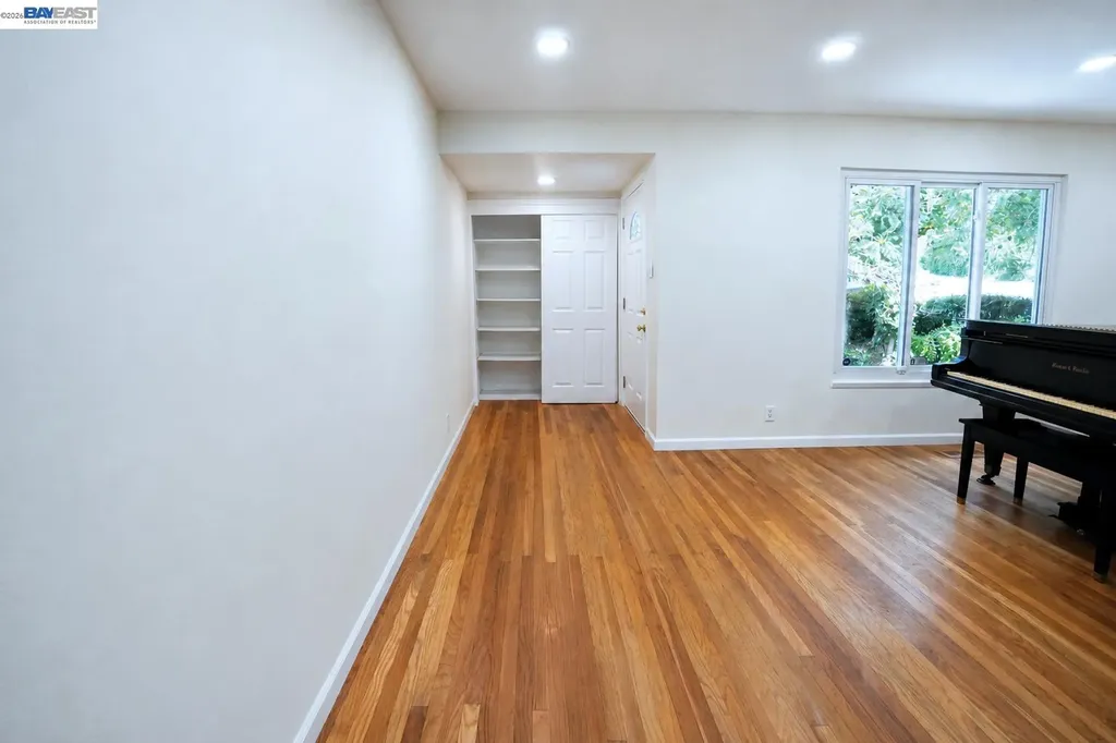 2337 Bentley Court Castro Valley CA 94546