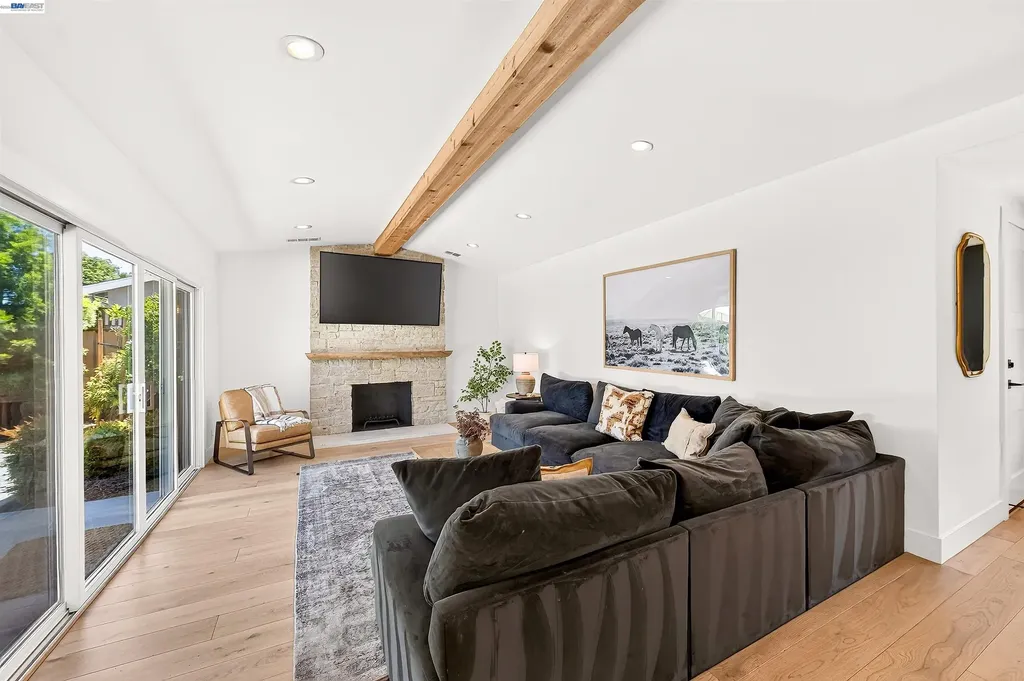824 Alden Lane Livermore CA 94550