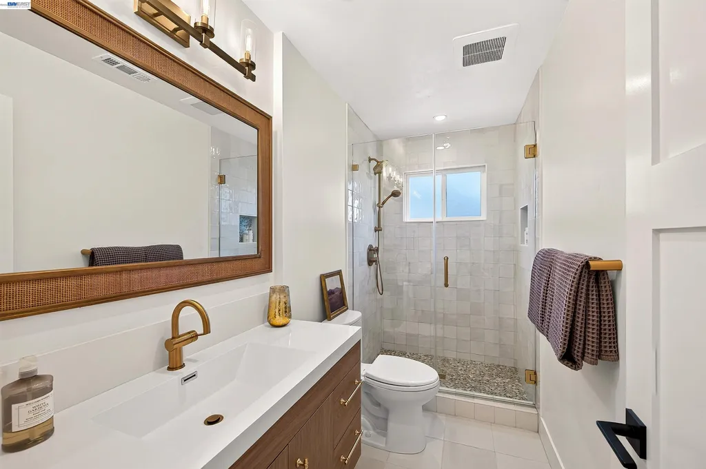 824 Alden Lane Livermore CA 94550