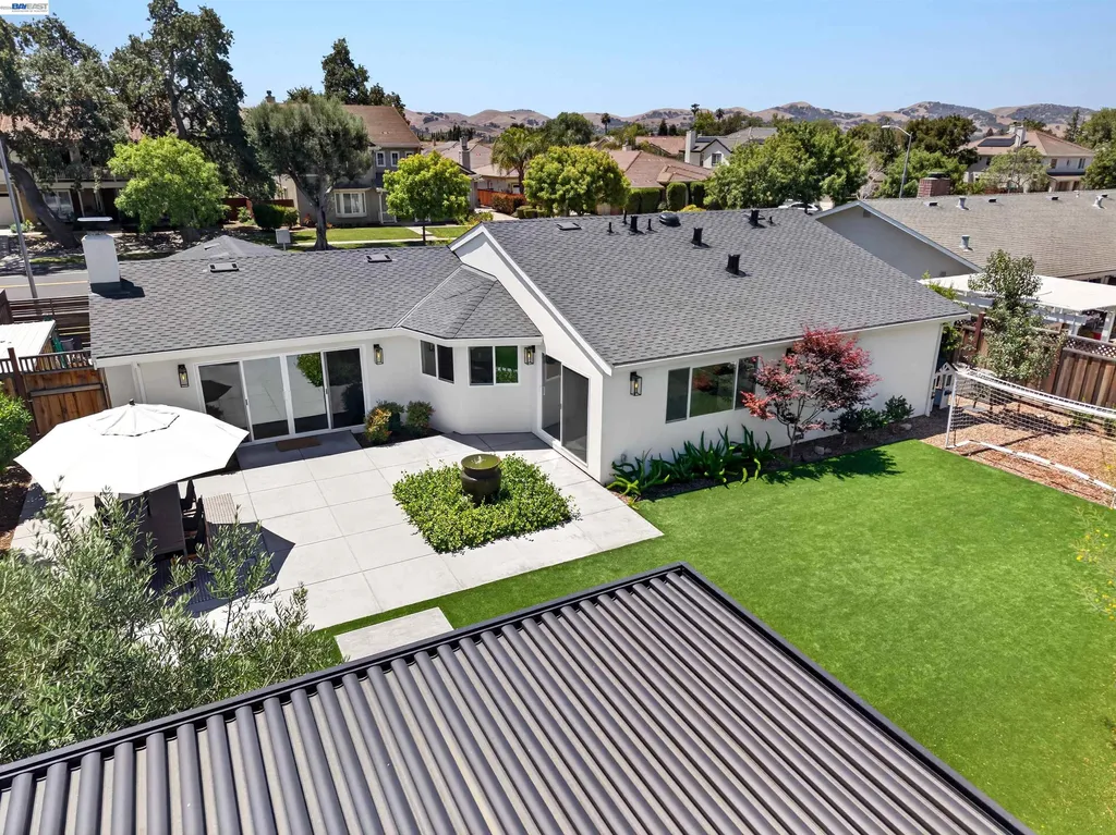 824 Alden Lane Livermore CA 94550